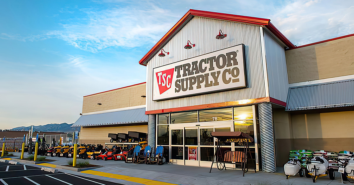 ExchangeRight Acquires 13 Net-Leased Properties in Sale-Leaseback Transaction with Tractor Supply